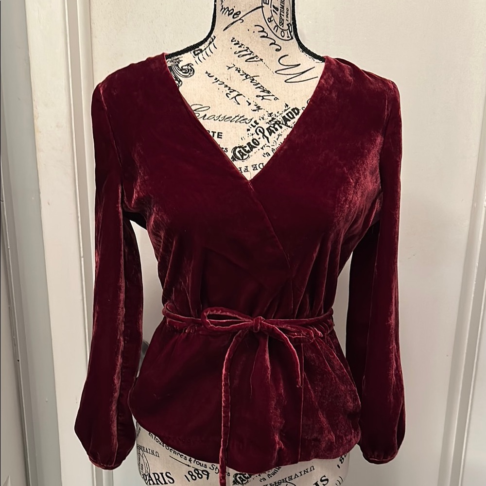 Jcrew Faux Velvet Wrap Top in Burgundy/Maroon Sz 00 -like new